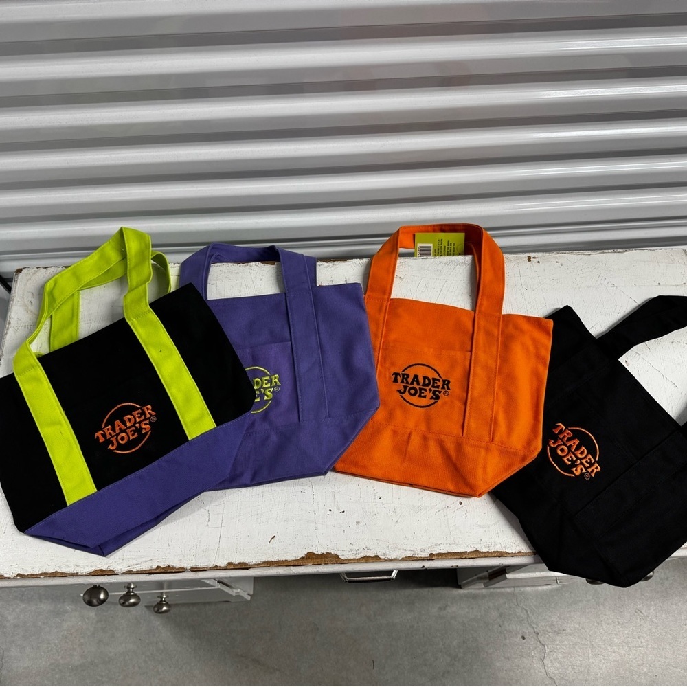Trader Joe’s | Bundle of 4 Halloween Mini Totes - Picture 2 of 5